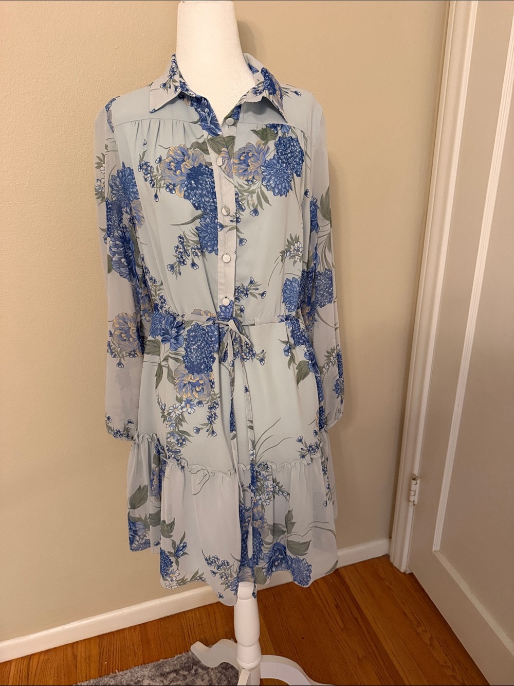 Guess Light Blue Floral Button-Front Tie-Waist Dress